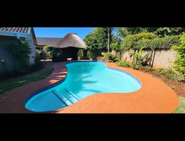 3 BEDROOM HOUSE FOR SALE IN GREENHILLS